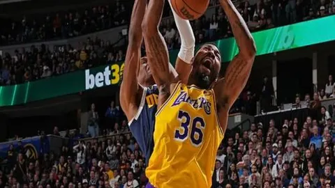 “选秀盛宴8号热门引热议，网友热议话题盘点”