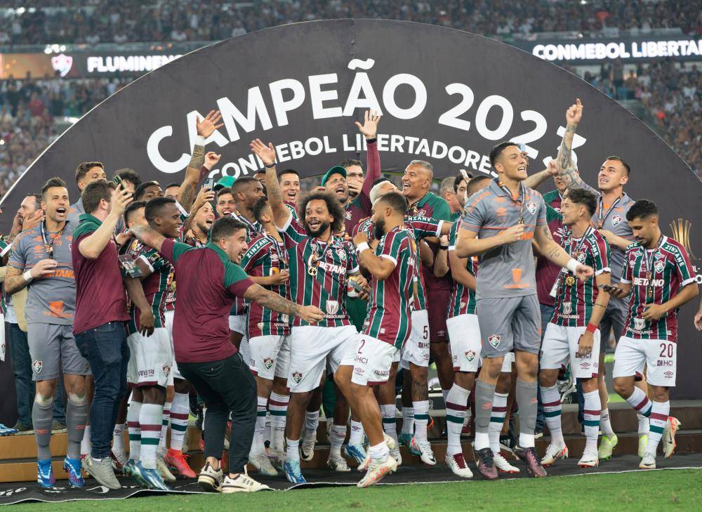 展提出了新 展提出了新